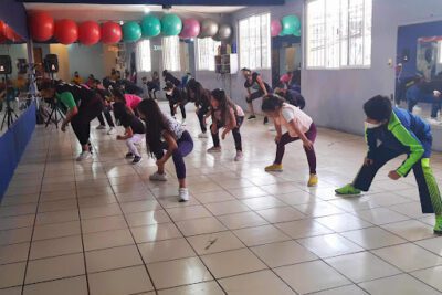 Academia De Danza Y Coreografias Para Xv Anos Dancing Fussion 1.jpg