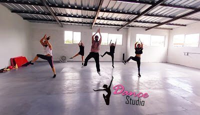 Dance Studio Academia De Danza 1.jpg