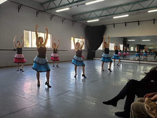 Academia baile Escuela De Danza Gloria Campobello A.C.